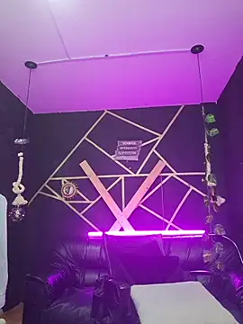 Gelena Black online show from 12/04/25, 07:00