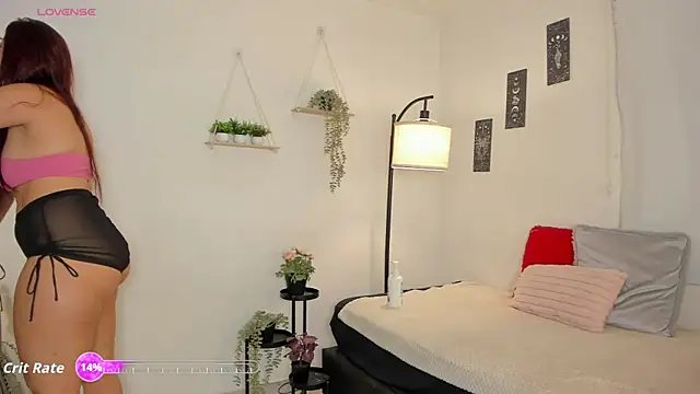 sara sweet9 online show from 09/24/25, 11:08