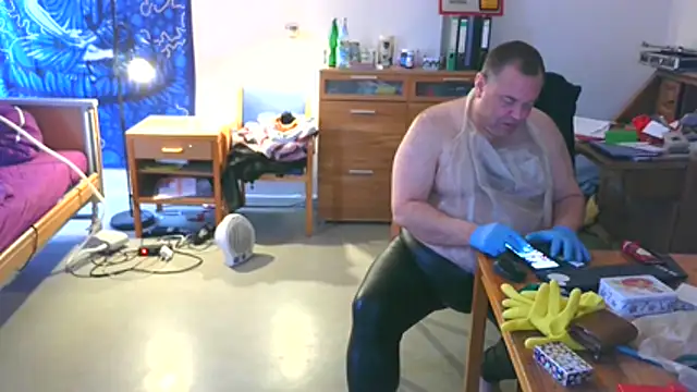 florian328 online show from 02/21/26, 01:34