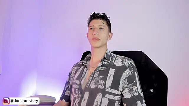 Dorianmistery2322  online show from 04/10/26, 11:42