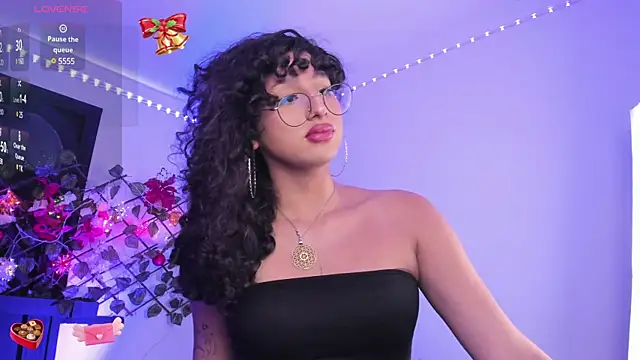 Heka Prudence online show from 12/17/24, 03:06