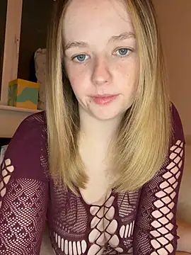 Sophiesinxx online show from 03/06/26, 09:22