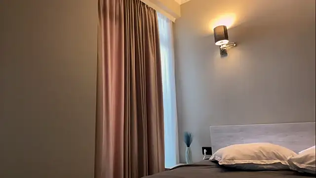 Lora Squirt online show from 03/23/25, 06:47