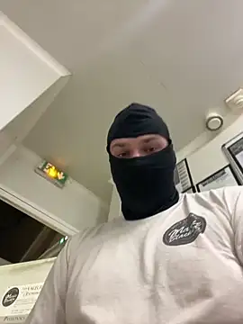 Lilian 701 online show from 04/06/26, 12:19