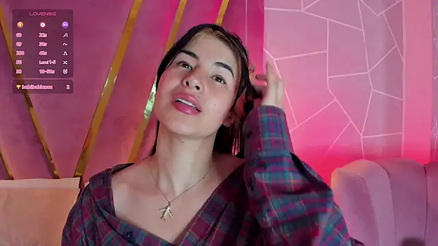 Snapshot of Nina_Harper chatting on 12/03/24, 03:33 Nina Harper online show from 12/03/24, 03:33