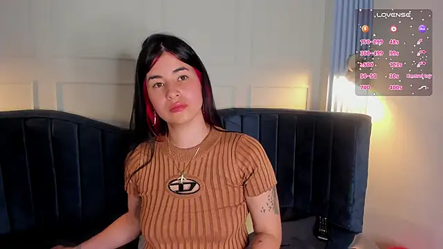 Snapshot of Nina_Harper chatting on 12/24/24, 05:34 Nina Harper online show from 12/24/24, 05:34