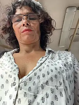 MireyaTorresGu online show from 04/13/26, 01:49