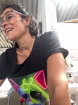 MireyaTorresGu online show from 05/08/26, 02:00