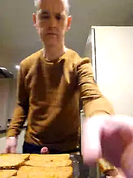 Hectorthyssen1 online show from 02/06/25, 05:35