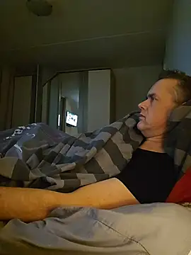 Hectorthyssen1 online show from 12/14/25, 09:41