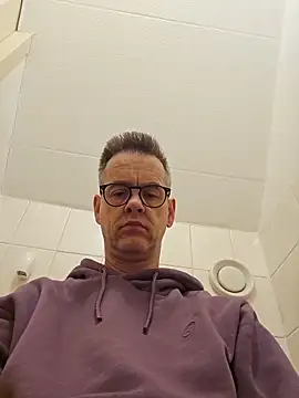 Hectorthyssen1 online show from 04/12/26, 09:14