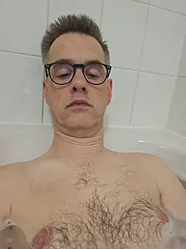 Hectorthyssen1 online show from 04/15/26, 08:09