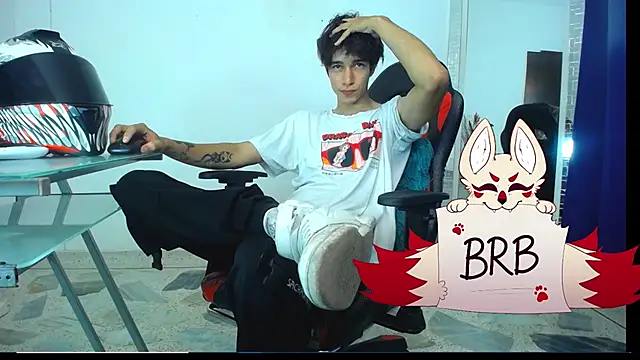 Zacktk7 online show from 12/14/24, 02:23