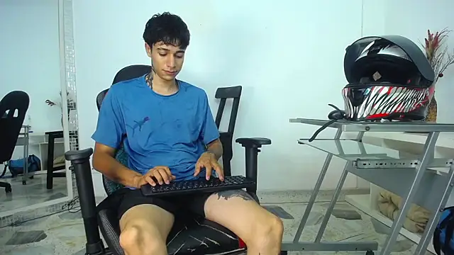 Zacktk7 online show from 01/16/25, 08:03