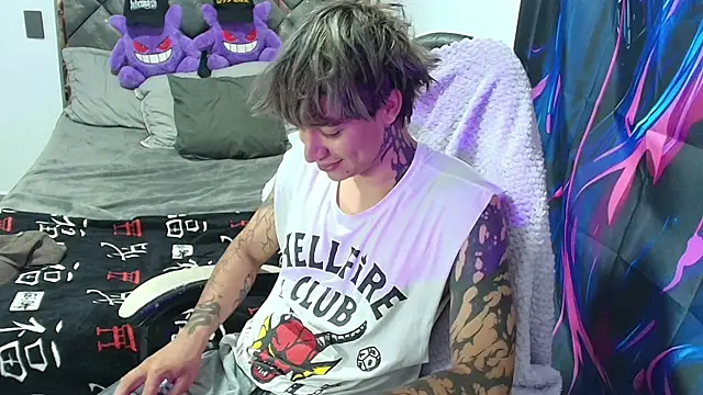 Zacktk7 online show from 04/15/26, 07:58