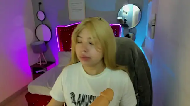 Namiko Park online show from 02/04/25, 03:57