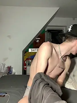 MikesWood21 online show from 01/13/25, 04:07