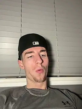 MikesWood21 online show from 01/29/25, 03:12