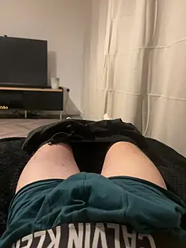 MikesWood21 online show from 01/09/26, 05:04