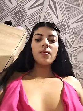 Snapshot of Baby_Niels chatting on 02/25/25, 03:38 Baby Niels online show from 02/25/25, 03:38