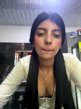 Snapshot of Baby_Niels chatting on 10/17/25, 08:55 Baby Niels online show from 10/17/25, 08:55