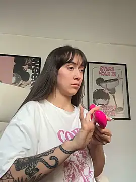 itsemiliasommer online show from 01/09/25, 06:36