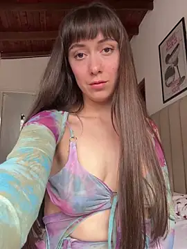 itsemiliasommer online show from 03/07/25, 07:38