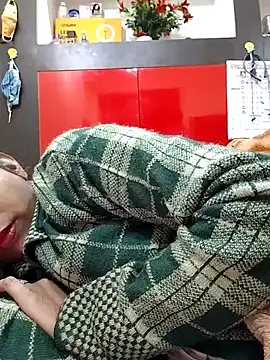 Snapshot of Sexy-Mona2 chatting on 12/19/24, 04:46 Sexy-Mona2 online show from 12/19/24, 04:46