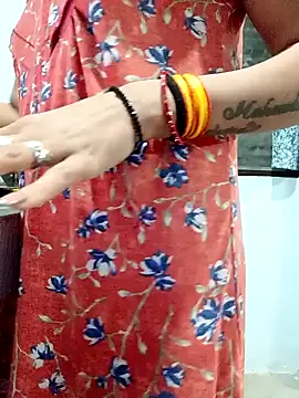 Snapshot of Sexy-Mona2 chatting on 01/19/25, 01:44 Sexy-Mona2 online show from 01/19/25, 01:44