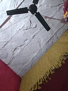 Snapshot of Sexy-Mona2 chatting on 10/15/25, 04:51 Sexy-Mona2 online show from 10/15/25, 04:51