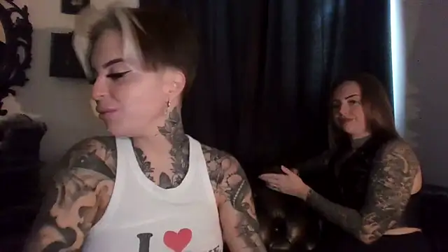 Snapshot of Alexandersonxo chatting on 12/16/25, 10:20 Alexandersonxo online show from 12/16/25, 10:20