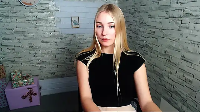 Queen ofLove online show from 12/12/24, 07:48