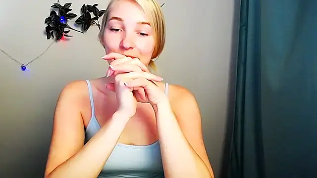 Queen ofLove online show from 05/16/26, 10:36