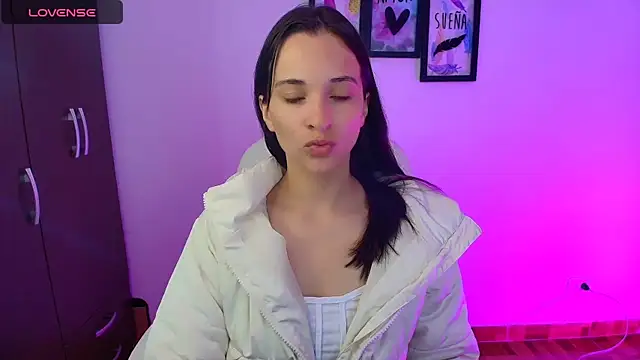 mariaan m  online show from 02/18/25, 11:00