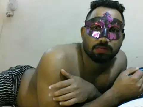 medo232586 online show from 12/10/24, 03:01