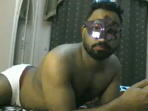 medo232586 online show from 12/20/24, 08:38