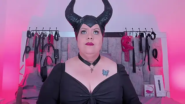 vanessa moka online show from 03/06/25, 03:24