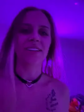 lunawolf21 online show from 01/01/25, 08:47