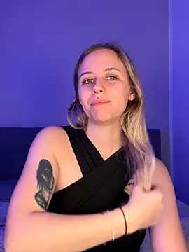 lunawolf21 online show from 01/07/26, 07:33