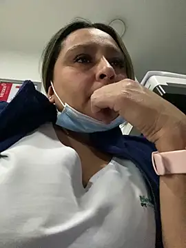 Keittly  online show from 12/17/25, 03:34