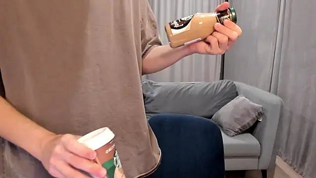 Snapshot of Im_Shine_Guy chatting on 12/08/24, 08:04 Im Shine Guy online show from 12/08/24, 08:04