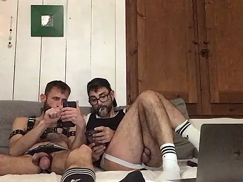 Snapshot of trebord77 chatting on 12/21/24, 07:56 trebord77 online show from 12/21/24, 07:56