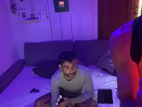 Snapshot of trebord77 chatting on 12/21/24, 03:09 trebord77 online show from 12/21/24, 03:09