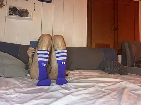 Snapshot of trebord77 chatting on 02/20/25, 04:18 trebord77 online show from 02/20/25, 04:18