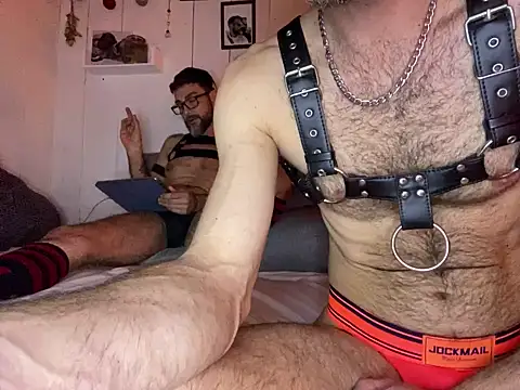 Snapshot of trebord77 chatting on 03/15/25, 04:54 trebord77 online show from 03/15/25, 04:54