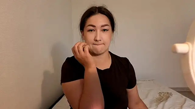 Snapshot of Aria_Blisss chatting on 07/09/26, 01:31 Aria Blisss online show from 07/09/26, 01:31