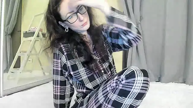 Baby Jewel online show from 09/13/25, 10:15