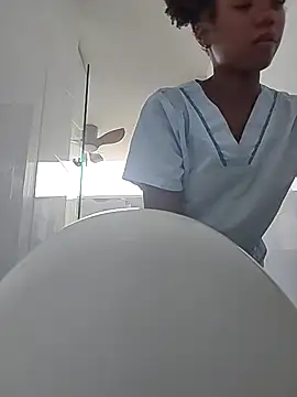 Snapshot of AriLennox_ chatting on 03/04/26, 01:39 AriLennox online show from 03/04/26, 01:39