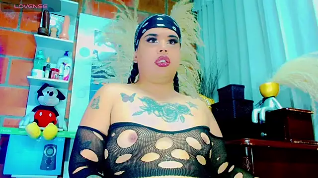 nauthyvalentina online show from 02/14/26, 04:37