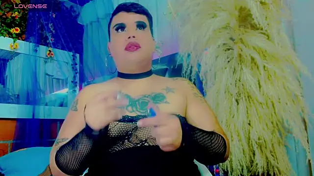 nauthyvalentina online show from 04/12/26, 02:33